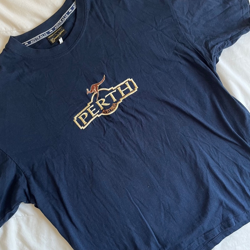 Perth, Australia kangaroo embroidered t-shirt